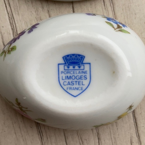 Limoges porcelain egg trinket dish - Picture 3 of 11